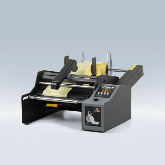 DTM AP360 Etikettierer – halbautomatischer Etikettenapplikator für Flaschen und Behälter